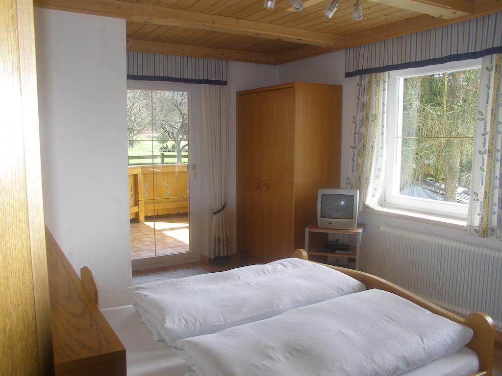 Hotel Haus Gschwendtner Pfarrwerfen Zimmer foto
